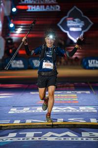 BIB: 5979, 
                            <button type="button" onclick="openModal(22758381)" class="btn btn-primary btn-sm float-right btn-popup" data-toggle="modal" data-target=".modal-high-quality">
                        <i class="fas fa-shopping-cart"></i> Add to Cart
                    </button>
                                            <button type="button" onclick="isThisMe(22758381, true)" class="btn btn-success btn-sm float-right btn-popup btn-isme hidden" data-toggle="tooltip" data-placement="bottom" title="นี่คือรูปของคุณใช่ไหม คลิกที่นี่เพื่อเอาเข้าอัลบั้ม">
                        <i class="fas fa-plus"></i> Add to album
                    </button>
                    <button type="button" onclick="isThisMe(22758381, false)" class="btn btn-warning btn-sm float-right btn-popup btn-isnotme hidden">
                        <i class="fas fa-ban"></i> Remove from album
                    </button>